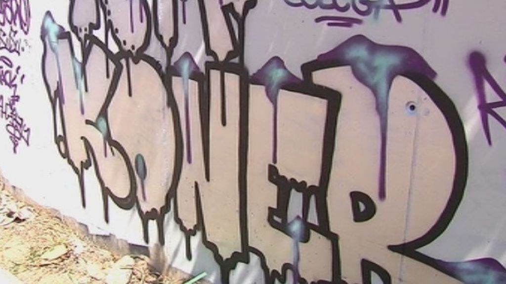 Un joven de 14 años muere atropellado en Valencia tras realizar grafitis en el cauce del Turia