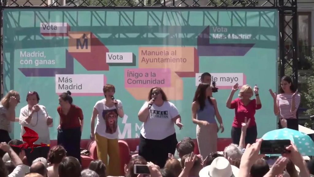 Manuela Carmena pide más feminismo bailando al ritmo de 'I will survive'