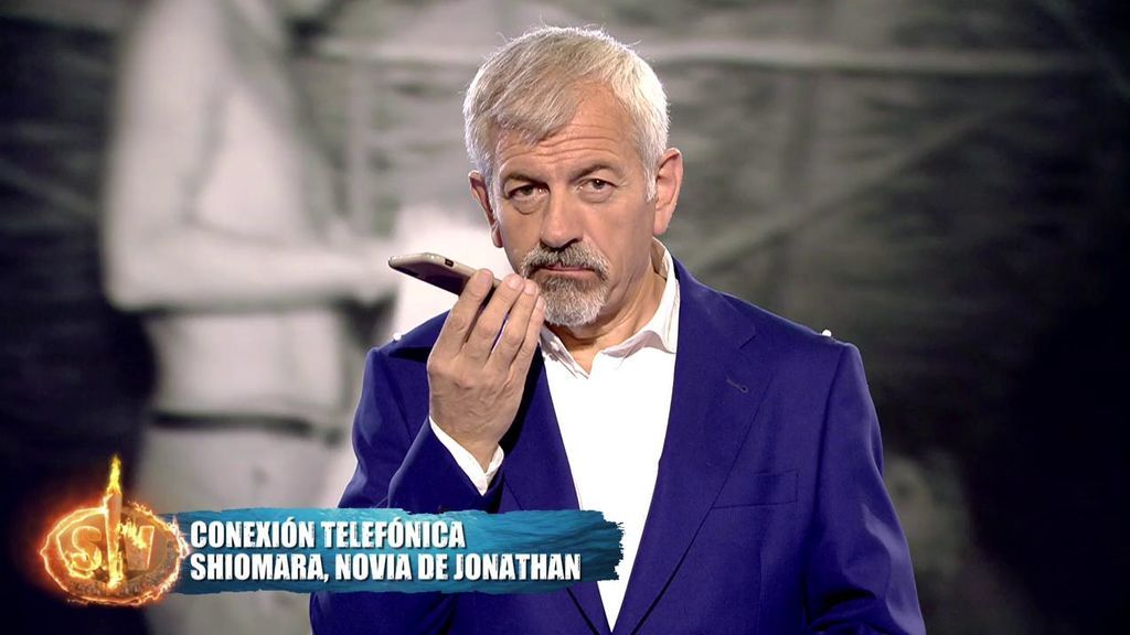 La novia de Jonathan le deja por redes sociales y se explica en directo: “Ha sido un calentón”