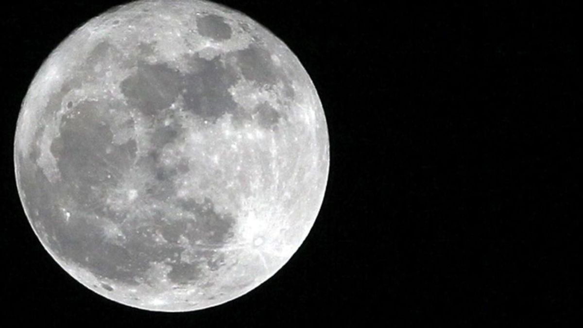 La Nasa quiere que una mujer pise la Luna en el 2024
