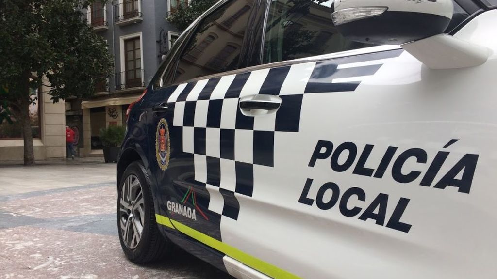 Una mujer es apuñalada en Granada por su ex pareja, detenido tras intentar suicidarse Una mujer es apuñalada en Granada por su ex pareja, detenido tras intentar suicidarse