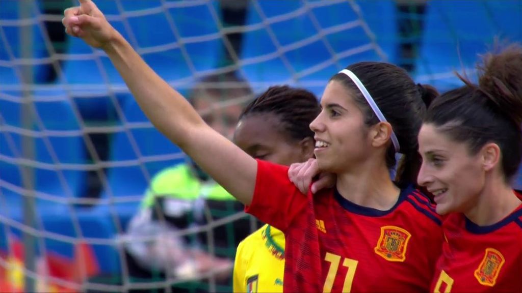 España gana de manera contundente ante Camerún en su primer amistoso antes del Mundial (4-0)