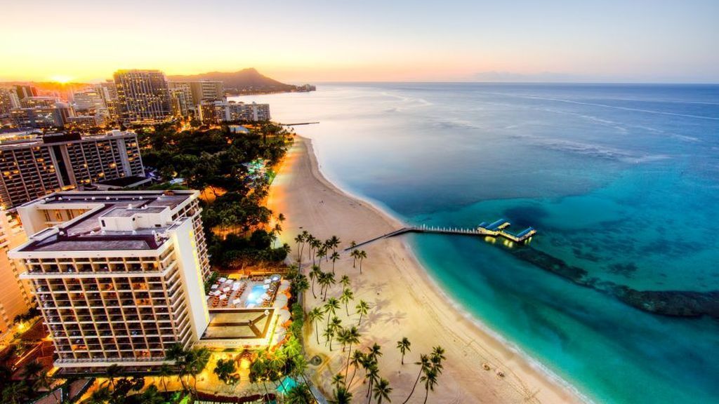 Waikiki Beach