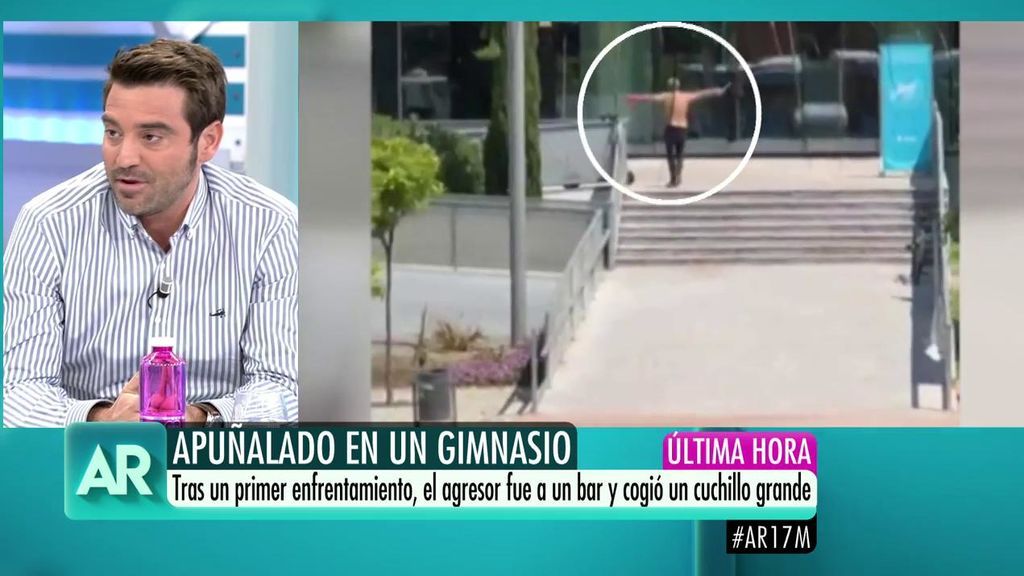 Apuñalado en un gimnasio de Málaga: las imágenes del agresor armado entrando en el gimnasio