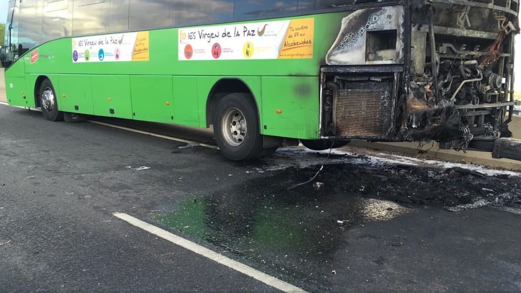 Se incendia un autobús interurbano en Alcobendas (Madrid)