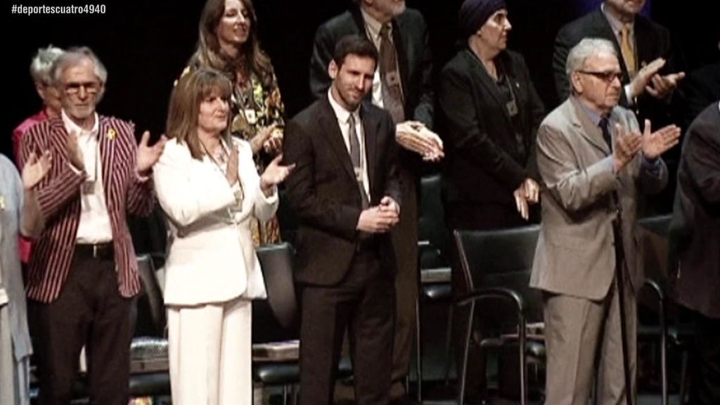 El momento más incómodo de Messi en la entrega de la Cruz de Sant Jordi