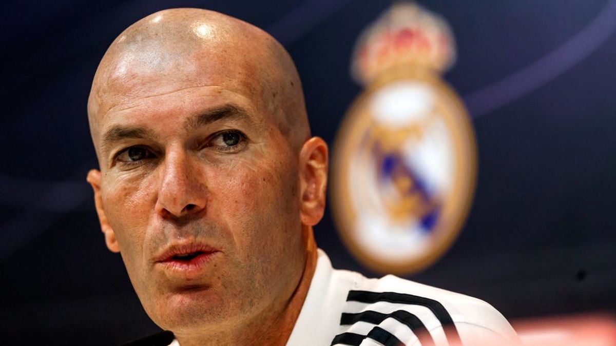 Zidane: "El equipo lo hago yo; si no, me marcharía"