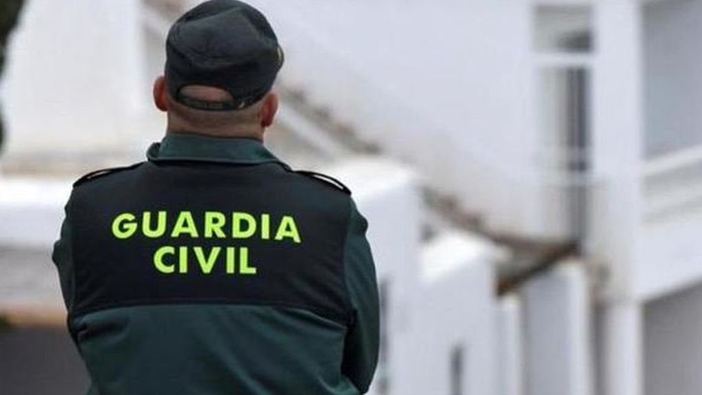 La Guardia Civil detiene a la madre del bebé abandonado en San Javier (Murcia) La Guardia Civil detiene a la madre del bebé abandonado en San Javier (Murcia)