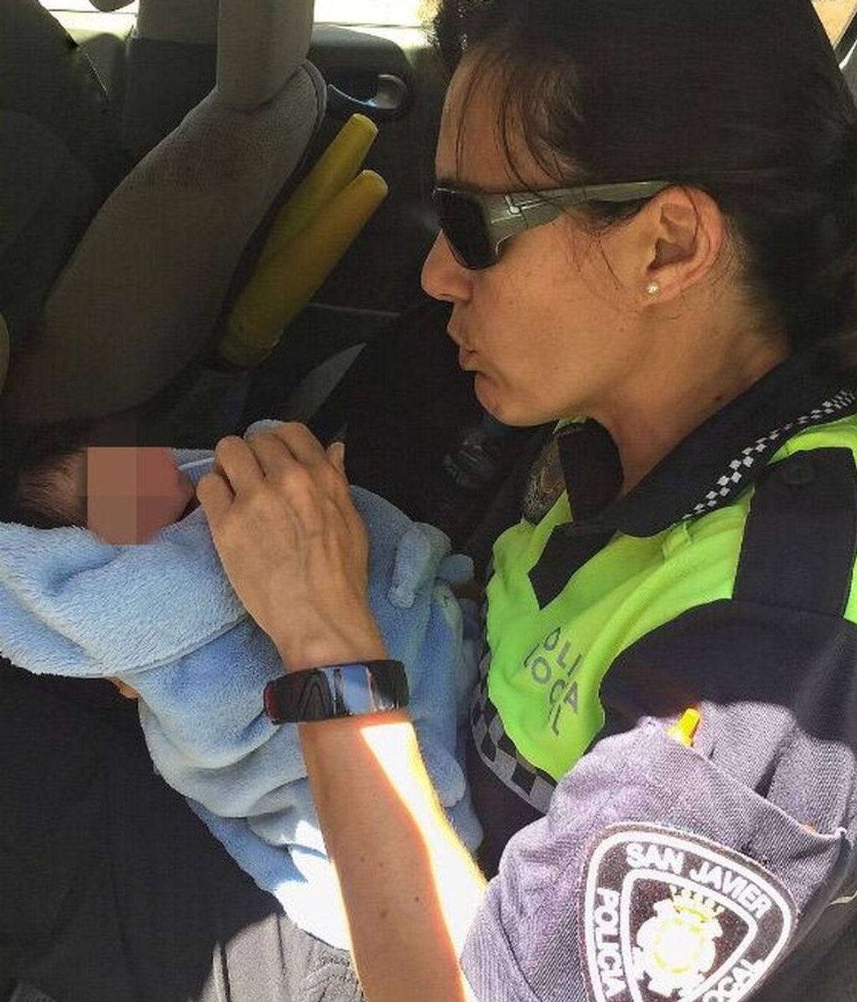 Rescate bebe Murcia policía
