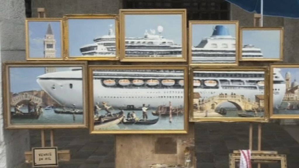 Banksy denuncia el invasivo de Venecia con su nueva performance