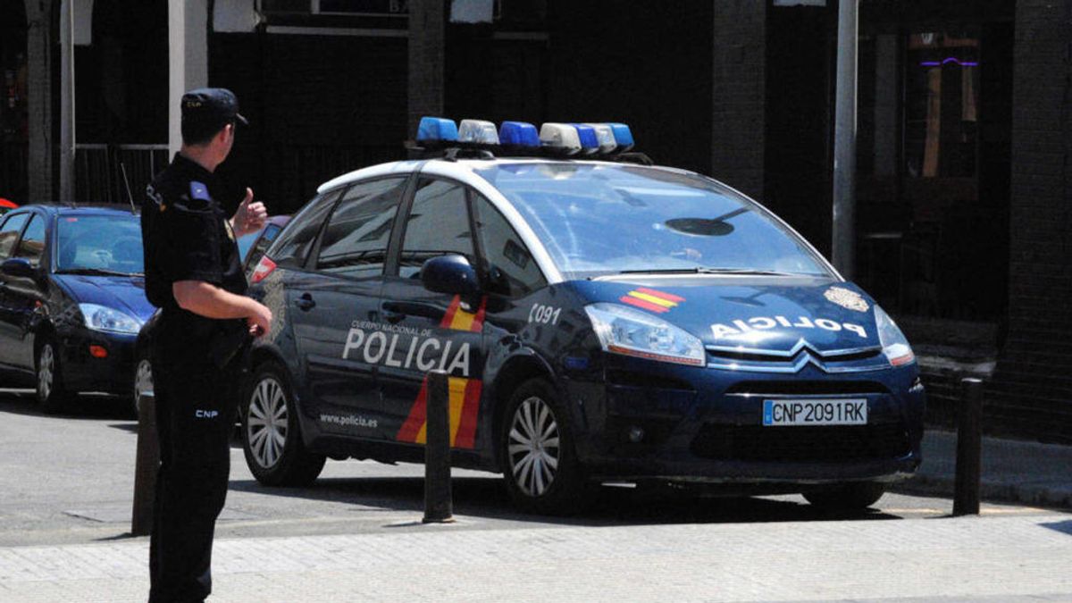 Detenido un hombre por apuñalar a su expareja en Valencia