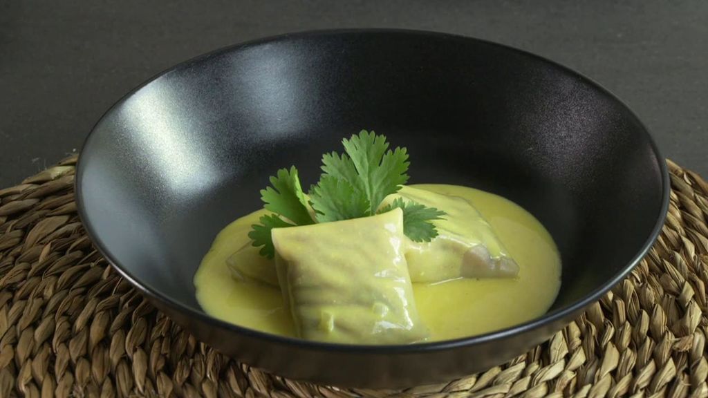 La receta de raviolis de crema de queso con marisco y verduras de Mario Sandoval