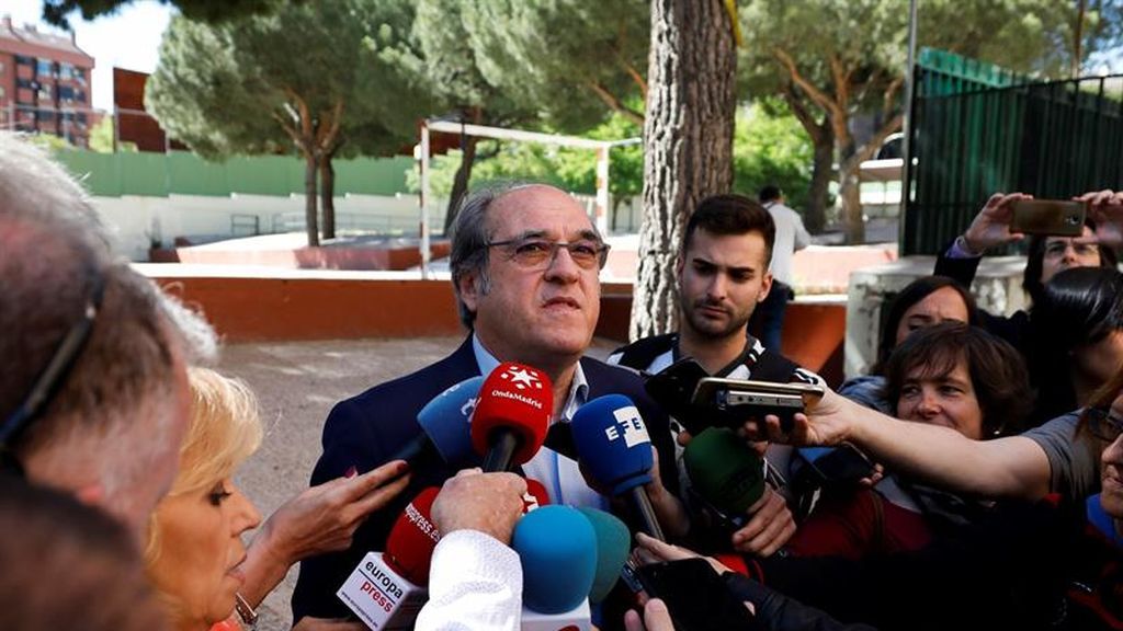 Gabilondo ejerce su derecho a voto