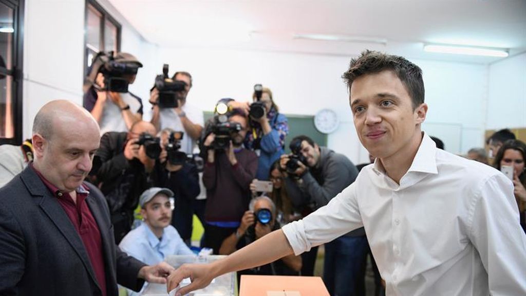 Iñigo Errejón ejerce su derecho a voto