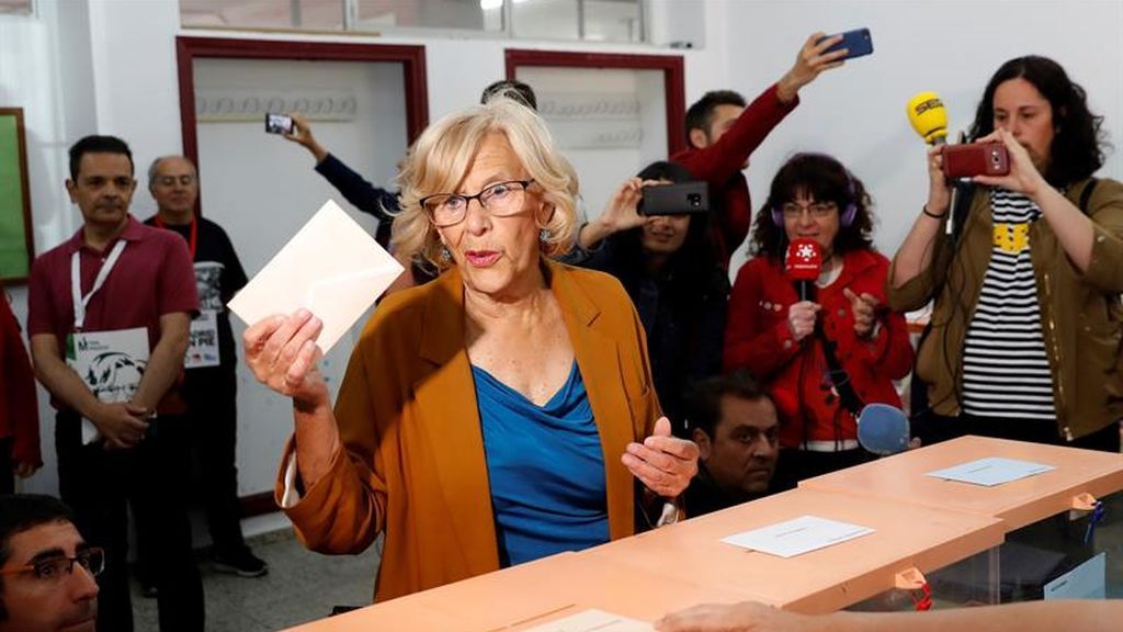 Carmena vota en Madrid