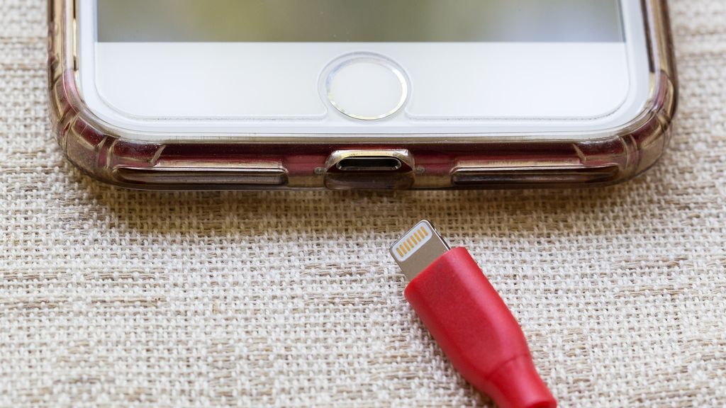 ¿Cómo cargar tu teléfono móvil de forma segura?