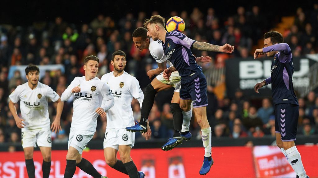 El Valencia desmiente su implicación en el supuesto amaño del partido ante el Valladolid y advierte que tomará medidas legales El Valencia desmiente su implicación en el supuesto amaño del partido ante el Valladolid y advierte que tomará medidas legales