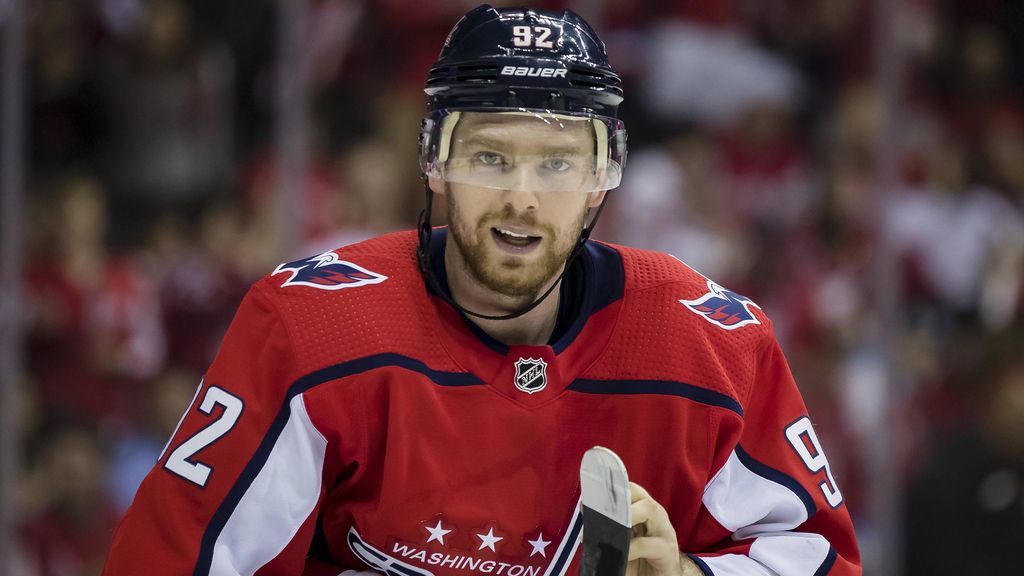 Pillan a un jugador de la NHL con dos rayas de cocaína y varias mujeres en la cama Pillan a un jugador de la NHL con dos rayas de cocaína y varias mujeres en la cama