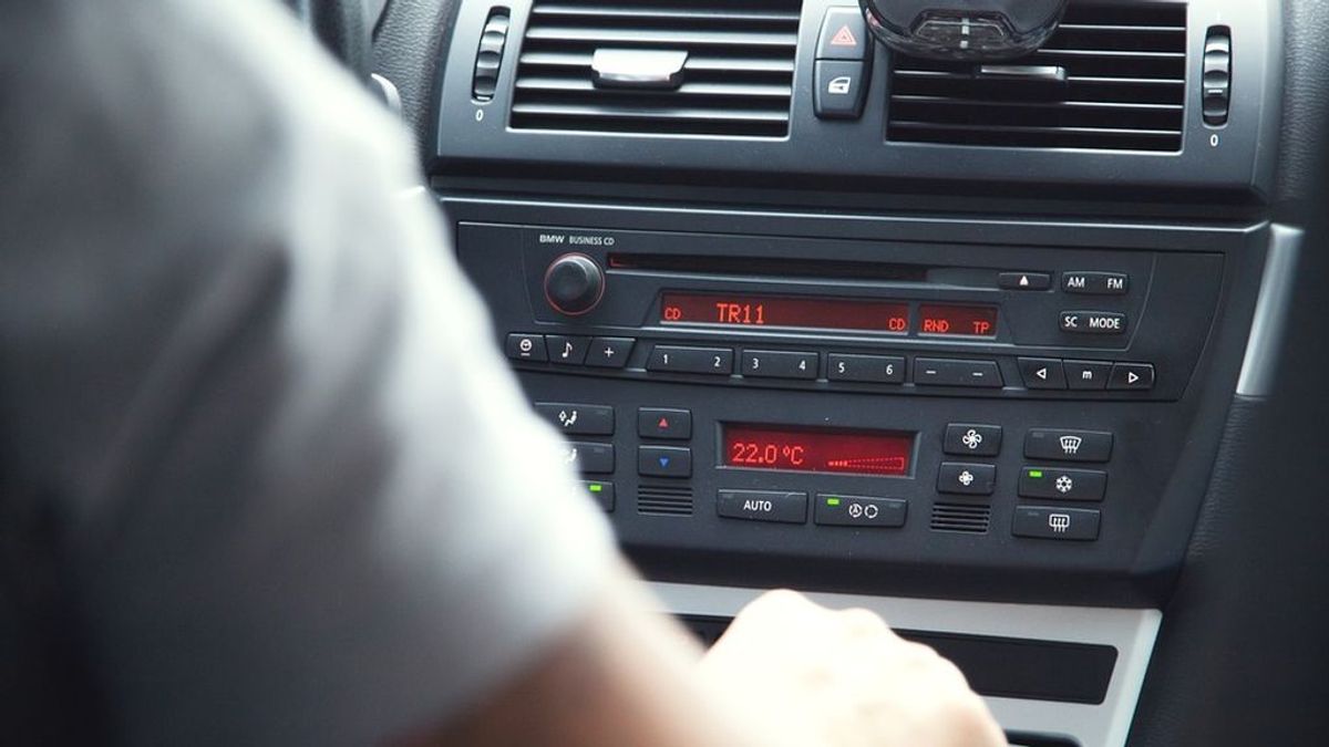 Poner la música alta en el coche será multado con 100 euros en Santa Cruz de Tenerife