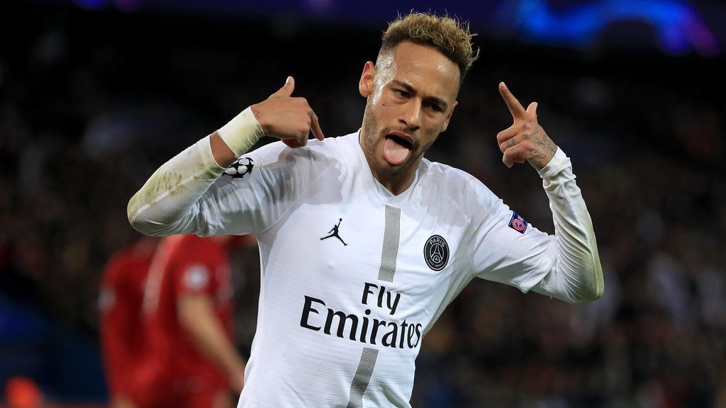 Neymar comunica a su entorno que hay “opciones reales” de volver al Barça Neymar comunica a su entorno que hay “opciones reales” de volver al Barça