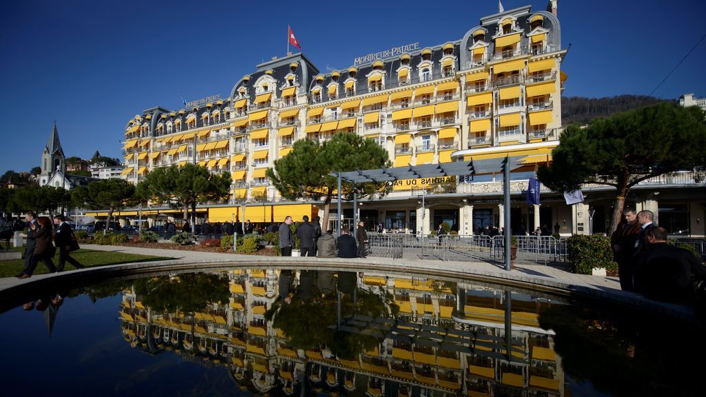 Fachada del hotel Montreux-Palace