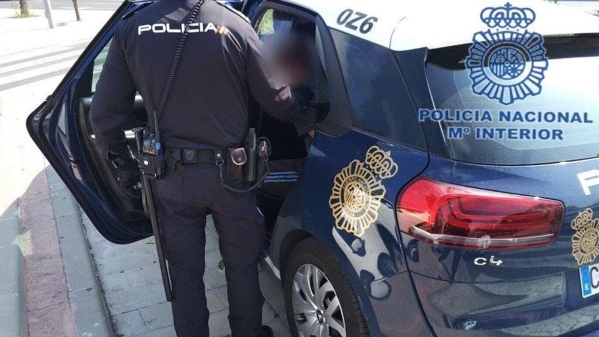 Detenido un hombre en Valencia por encerrar, golpear e intentar asfixiar a su pareja