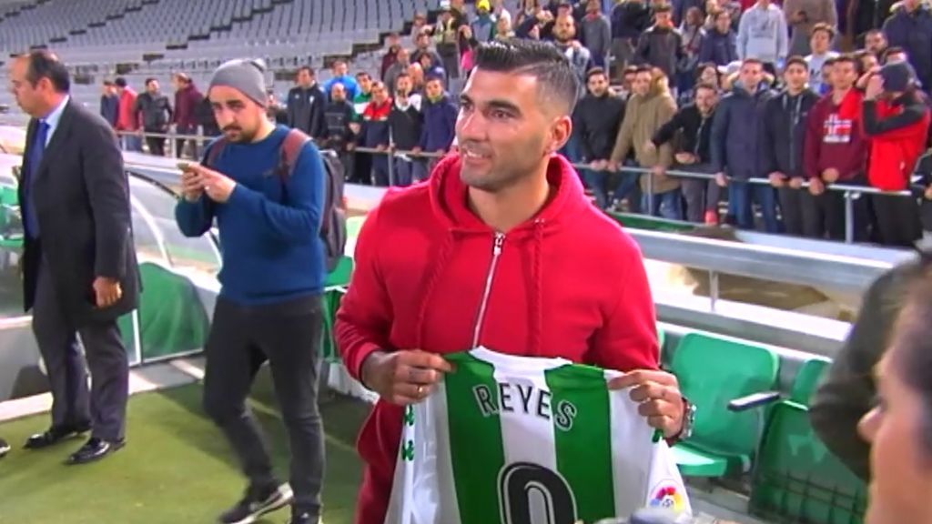Muere el futbolista José Antonio Reyes a los 35 años en un accidente de tráfico