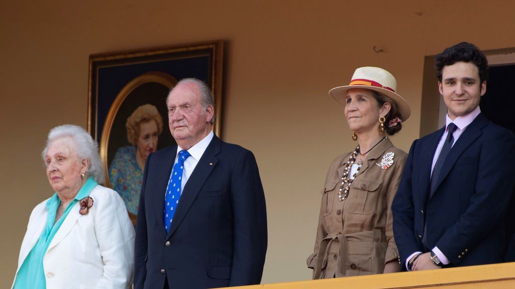 El Rey Juan Carlos abandona la actividad institucional en una corrida de toros en Aranjuez