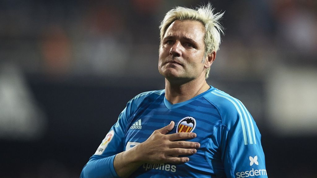 Cañizares, tras el fallecimiento de Reyes: "el exceso de velocidad es una actitud reprochable; No merece un homenaje como si fuera un héroe" Cañizares, tras el fallecimiento de Reyes: "el exceso de velocidad es una actitud reprochable; No merece un homenaje como si fuera un héroe"