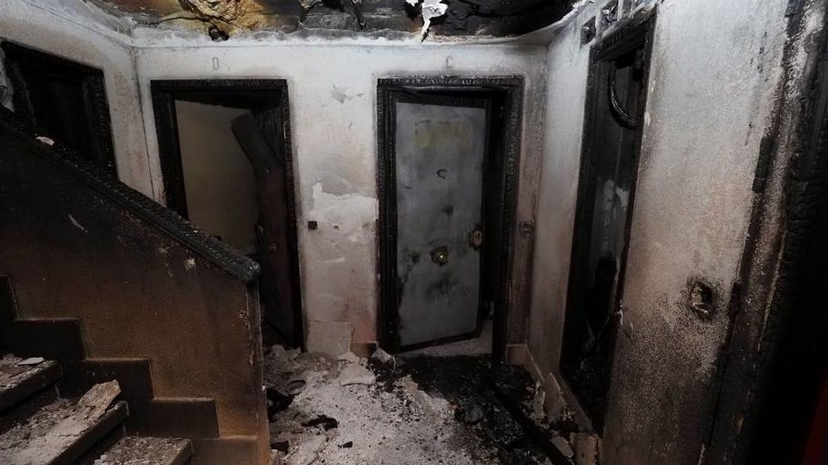 Un herido grave y 10 leve al incendiarse una vivienda en Girona