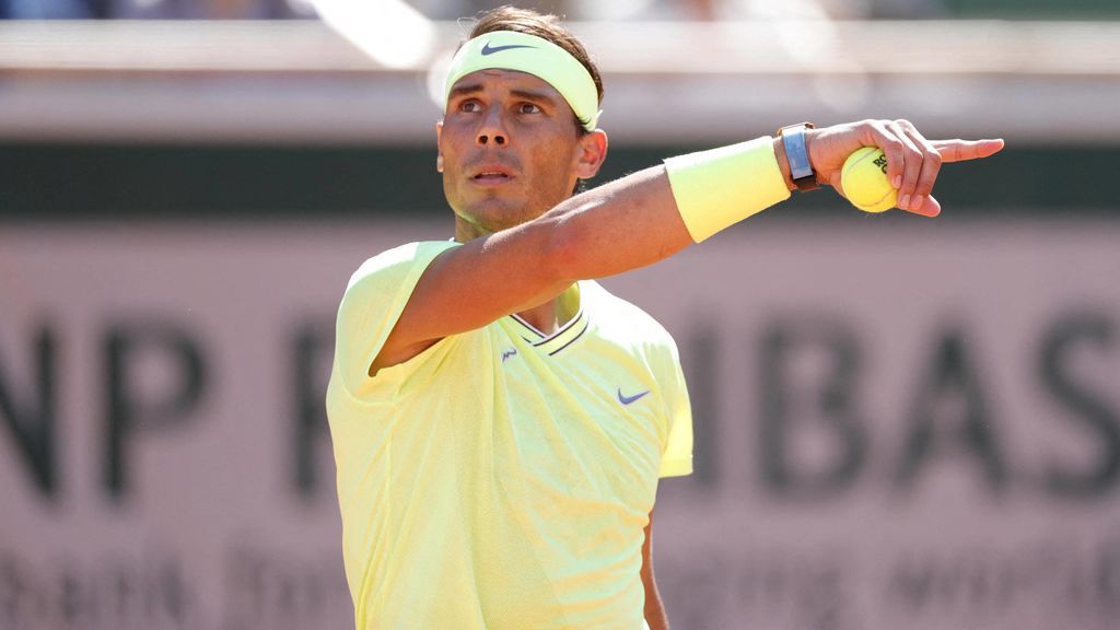 Nadal se encuentra con la lluvia ante Nishikori y  se queda a dos juegos de las semifinales