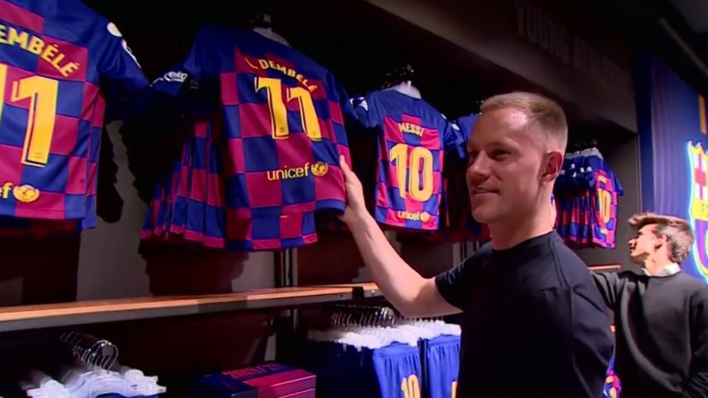 La nueva camiseta del Barça, motivo de debate entre aficionados culés