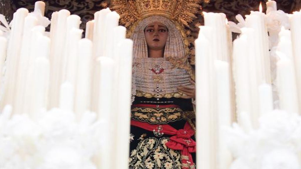 La "libertad religiosa" ampara a una hermandad que lució una fajín de Franco durante una procesión La "libertad religiosa" ampara a una hermandad que lució una fajín de Franco durante una procesión