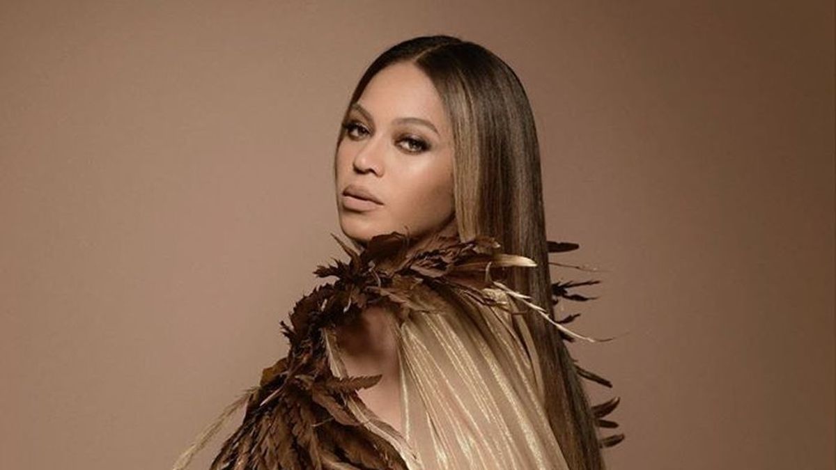 Beyoncé de leona de Alta Costura y Blue Ivy de africana: los looks madre e hija para la 'Wearable Art Gala'