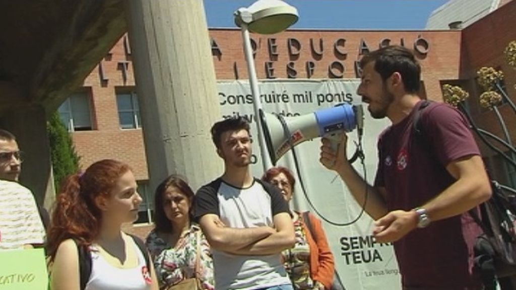 Los estudiantes de Valencia siguen pidiendo la anulación del polémico examen de matemáticas de Selectividad