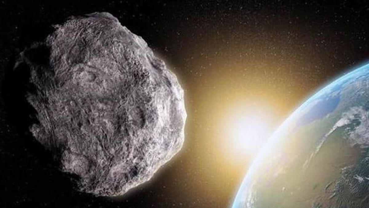 Un asteroide del tamaño de un campo de fútbol podría impactar en la Tierra este año