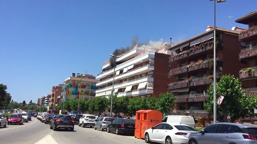 Un muerto por un incendio en una vivienda de Vilanova i la Geltrú (Barcelona)