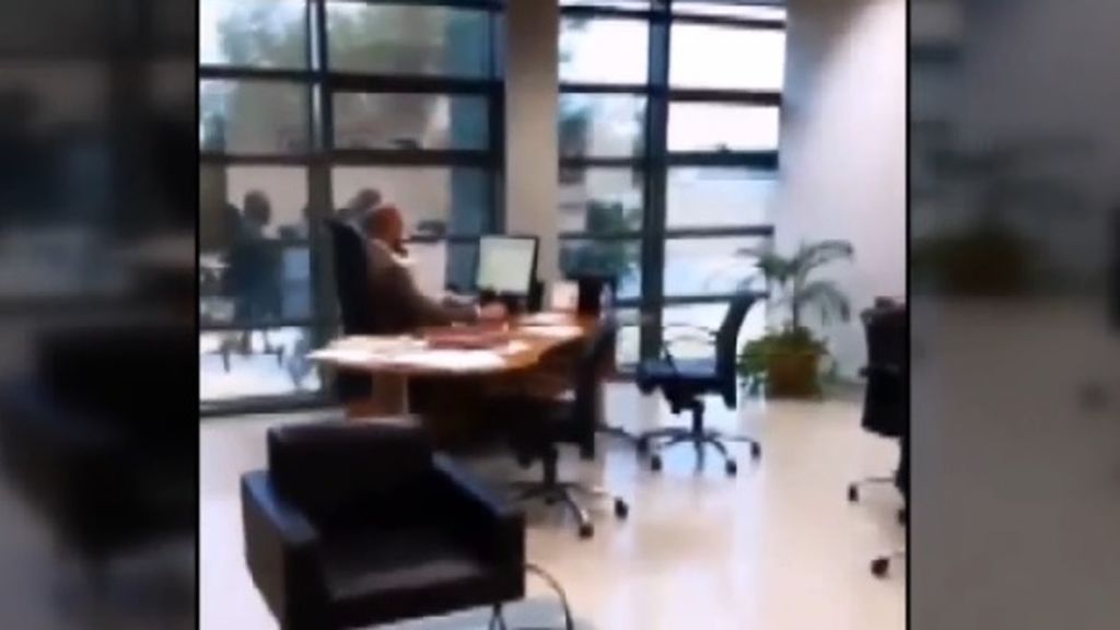 Los padres y madres andaluces responden al polémico vídeo del despacho del Director General de Educación andaluz