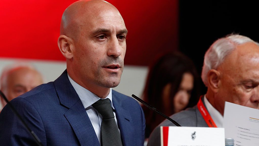 La RFEF aprueba el presupuesto de 2019 y Luis Rubiales lanza un mensaje: “Queremos ser la mejor federación del mundo” La RFEF aprueba el presupuesto de 2019 y Luis Rubiales lanza un mensaje: “Queremos ser la mejor federación del mundo”