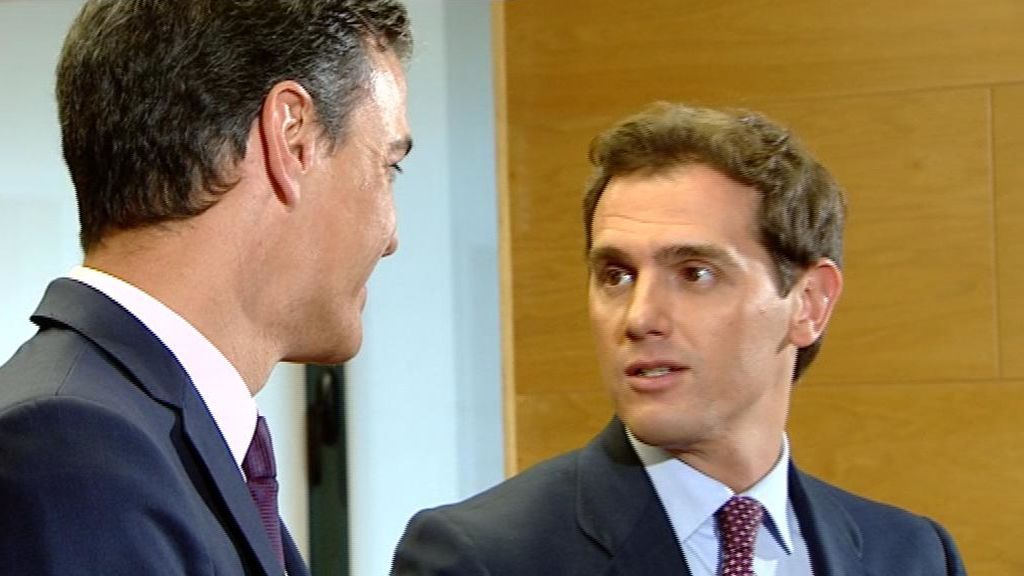 Pedro Sánchez y Albert Rivera en el Congreso Pedro Sánchez y Albert Rivera en el Congreso