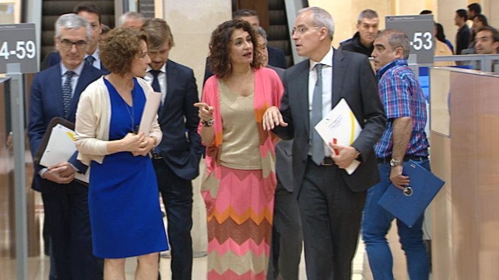 La ministra de Hacienda, María Jesús Montero, visita la Agencia Tributaria