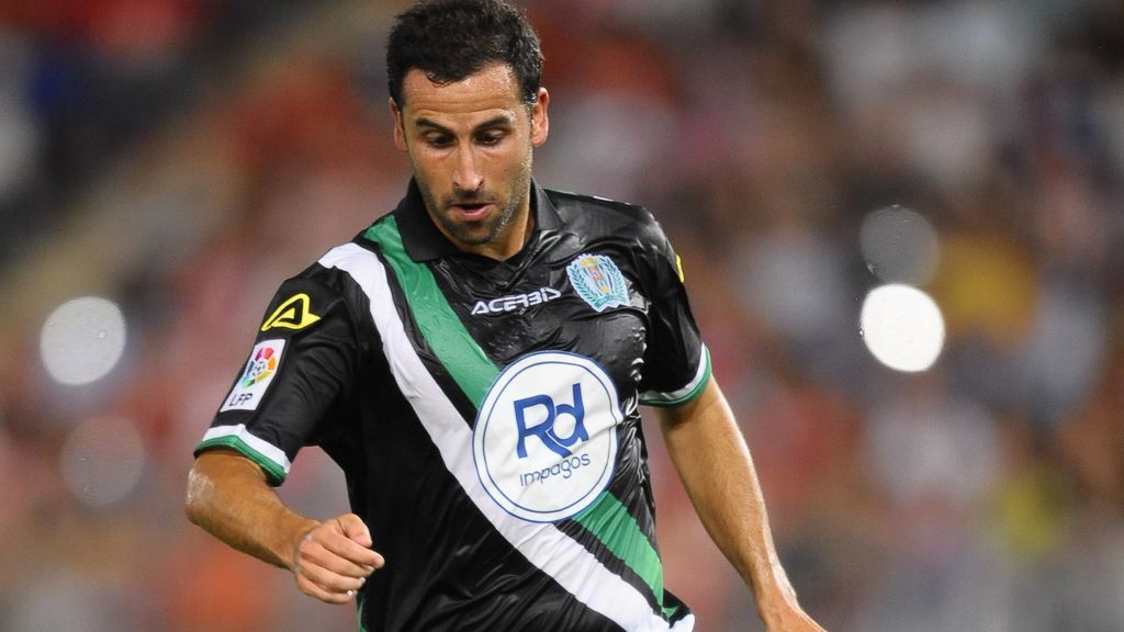 Íñigo López reconoce que el Huesca perdió con el Nástic porque tenía un "pacto" Íñigo López reconoce que el Huesca perdió con el Nástic porque tenía un "pacto"