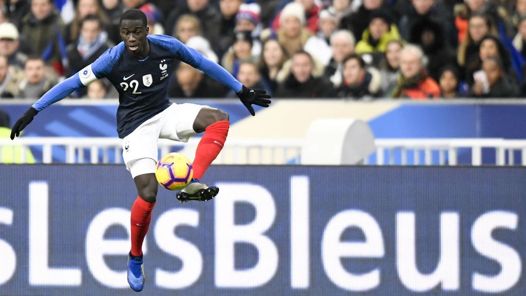 El Real Madrid hace oficial el fichaje de Mendy para las próximas seis temporadas El Real Madrid hace oficial el fichaje de Mendy para las próximas seis temporadas