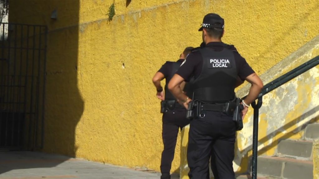 Un guardia civil de Ceuta dispara cuatro veces a su esposa antes de suicidarse de un disparo en la cabeza