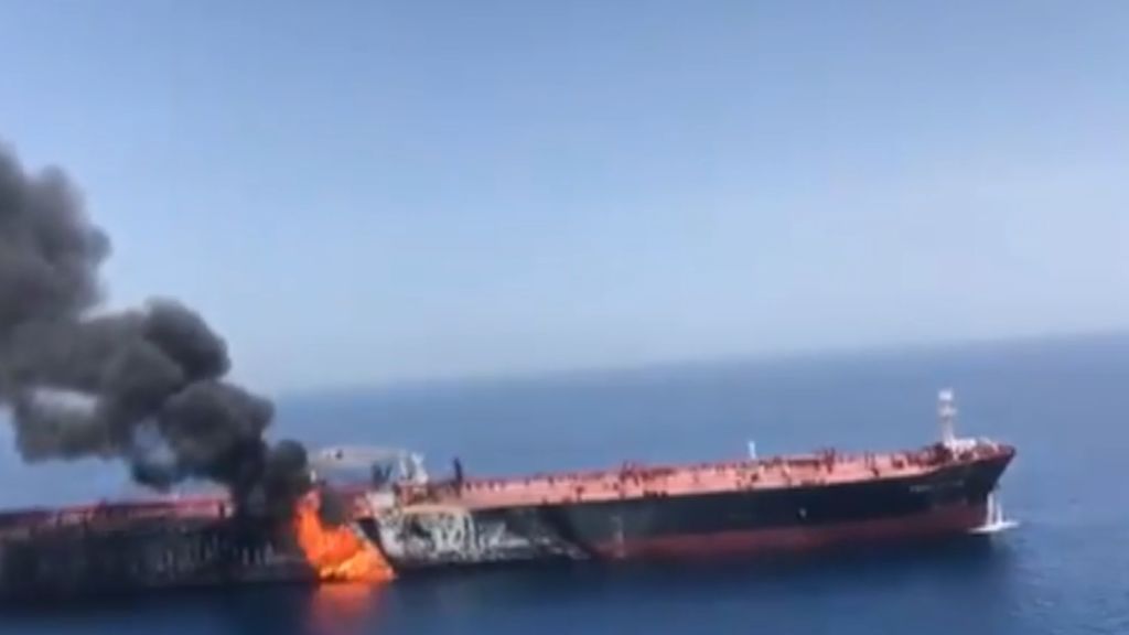 Las imágenes del ataque a dos petroleros en el golfo de Omán