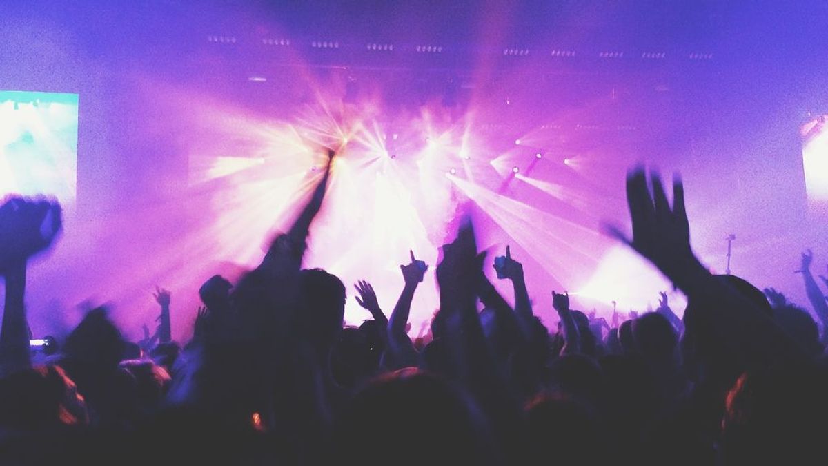 La iluminación de los festivales de música electrónica aumenta el riesgo de sufrir ataques epilépticos