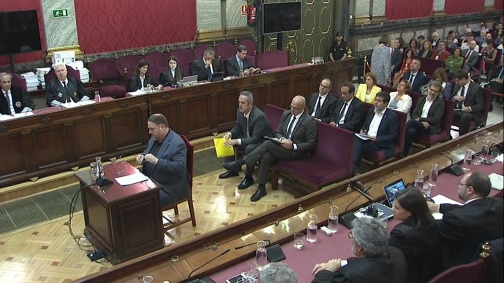 La última palabra del "procés" un reclamo de la vía política La última palabra del "procés" un reclamo de la vía política