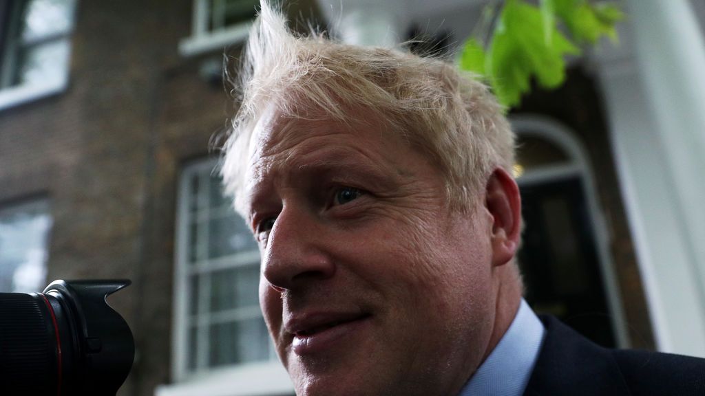 Boris Johnson: de bufón de la corte a la conquista del trono Boris Johnson: de bufón de la corte a la conquista del trono