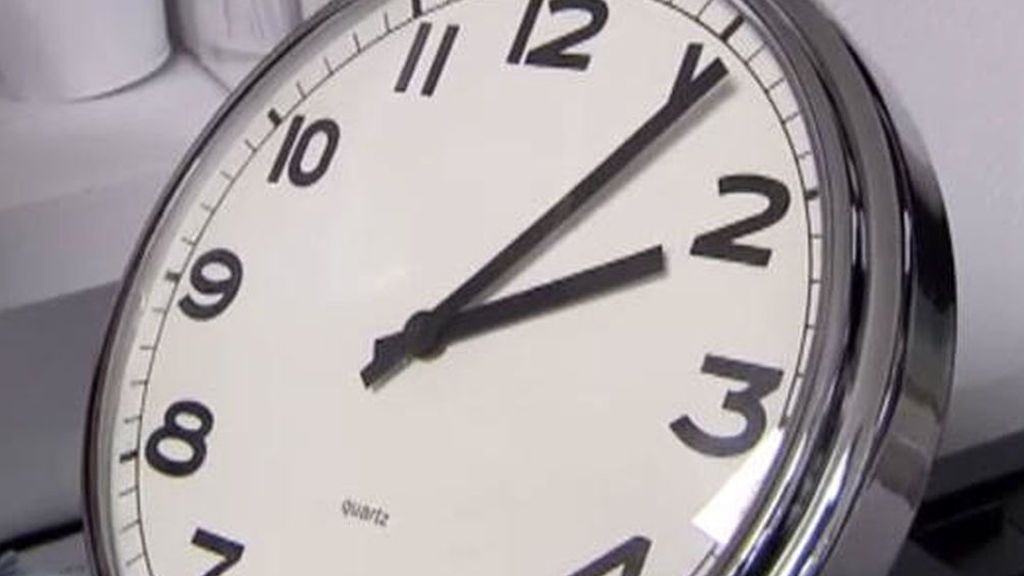 Los relojes analógicos desaparecen en escuelas del Reino Unido: los adolescentes no los entienden