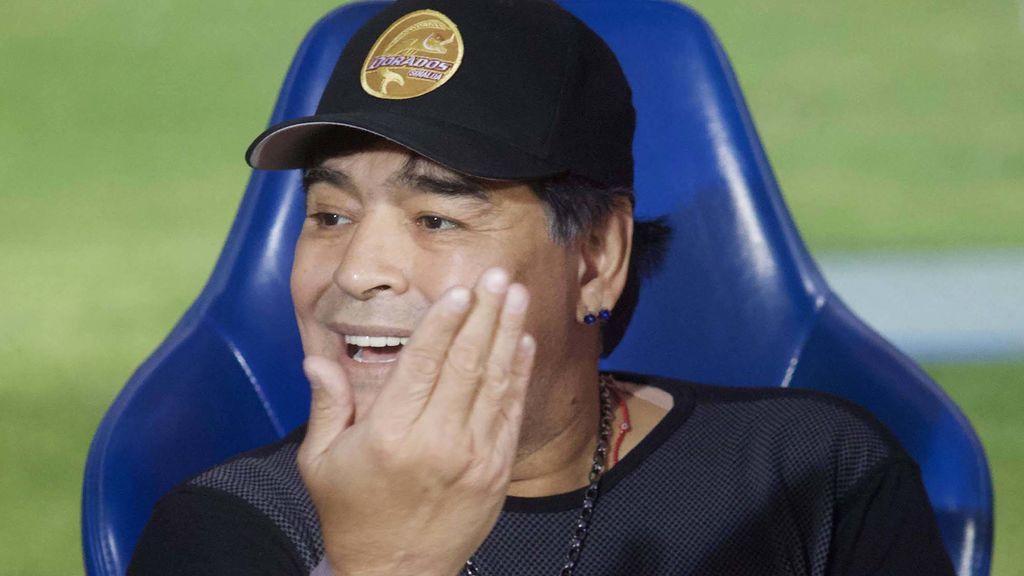 Maradona deja el banquillo del Dorados por recomendación médica Maradona deja el banquillo del Dorados por recomendación médica